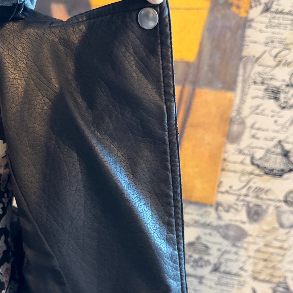 BONGO Black leather Vest with Gray Hood - Picture 14 of 15
